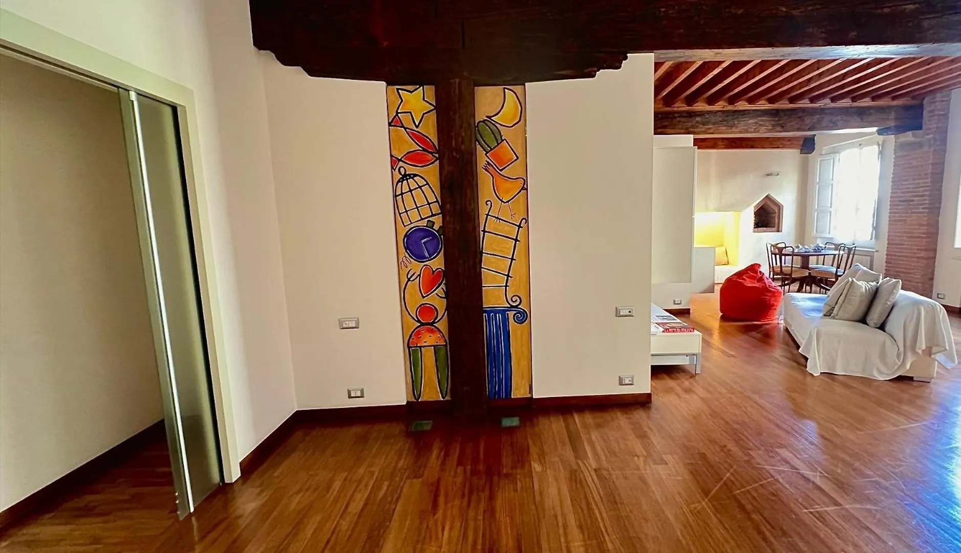 Tizzi'S Home Lucca 0*,  Italy